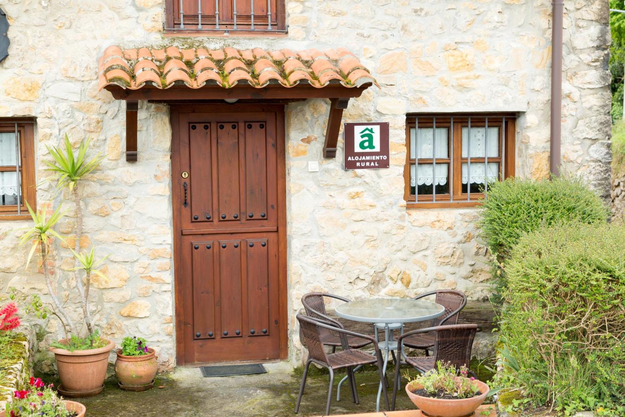 Viviendas Rurales Fuente Domingo Santillana del Mar Exterior photo